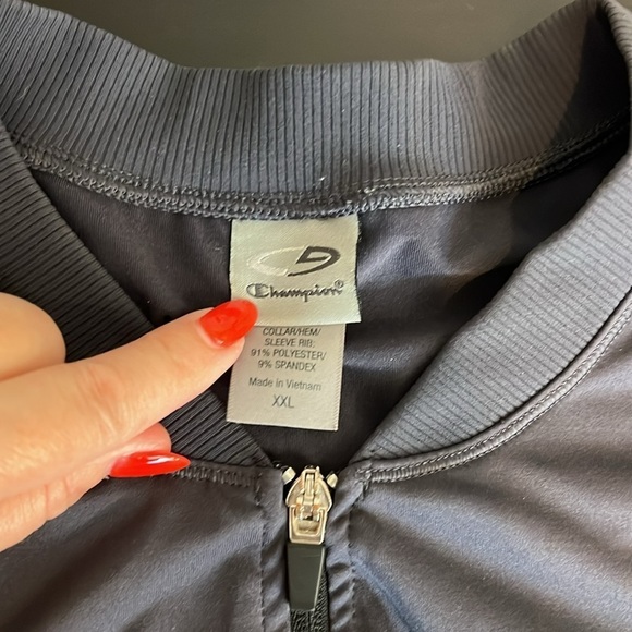 Champion full zip women’s jacket with pockets, lightweight, stretchy, sz XXL - Picture 4 of 13